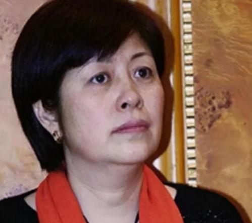 我的吃瓜系统捧红半个娱乐圈,娱乐圈半壁江山齐捧红